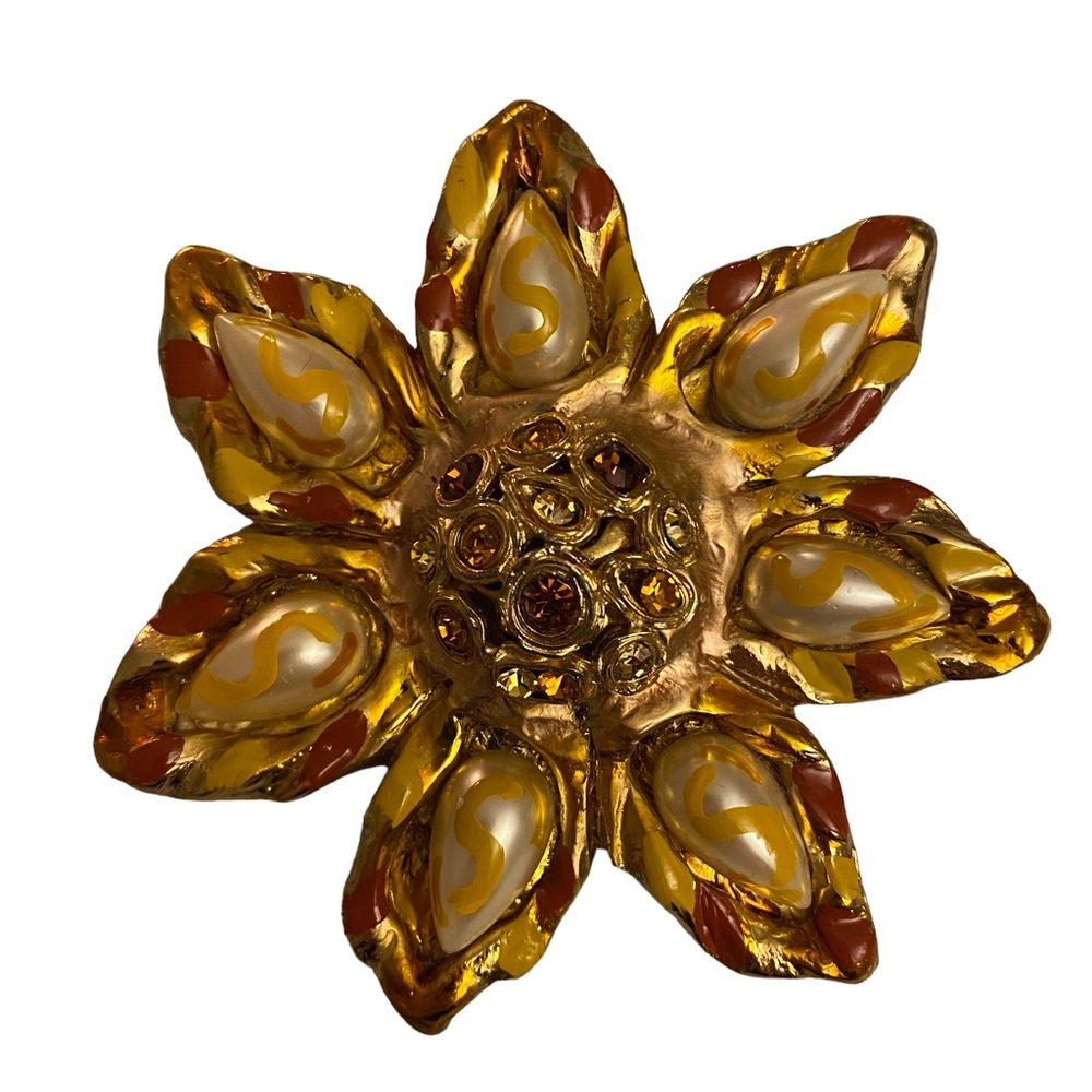JACKY DE G. GOLDTONE Gold Tone Crystal Pearl Flower BROOCH PIN SIGNED